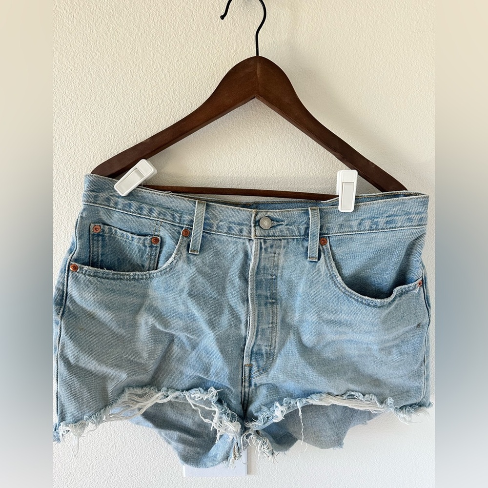 Levi’s shorts